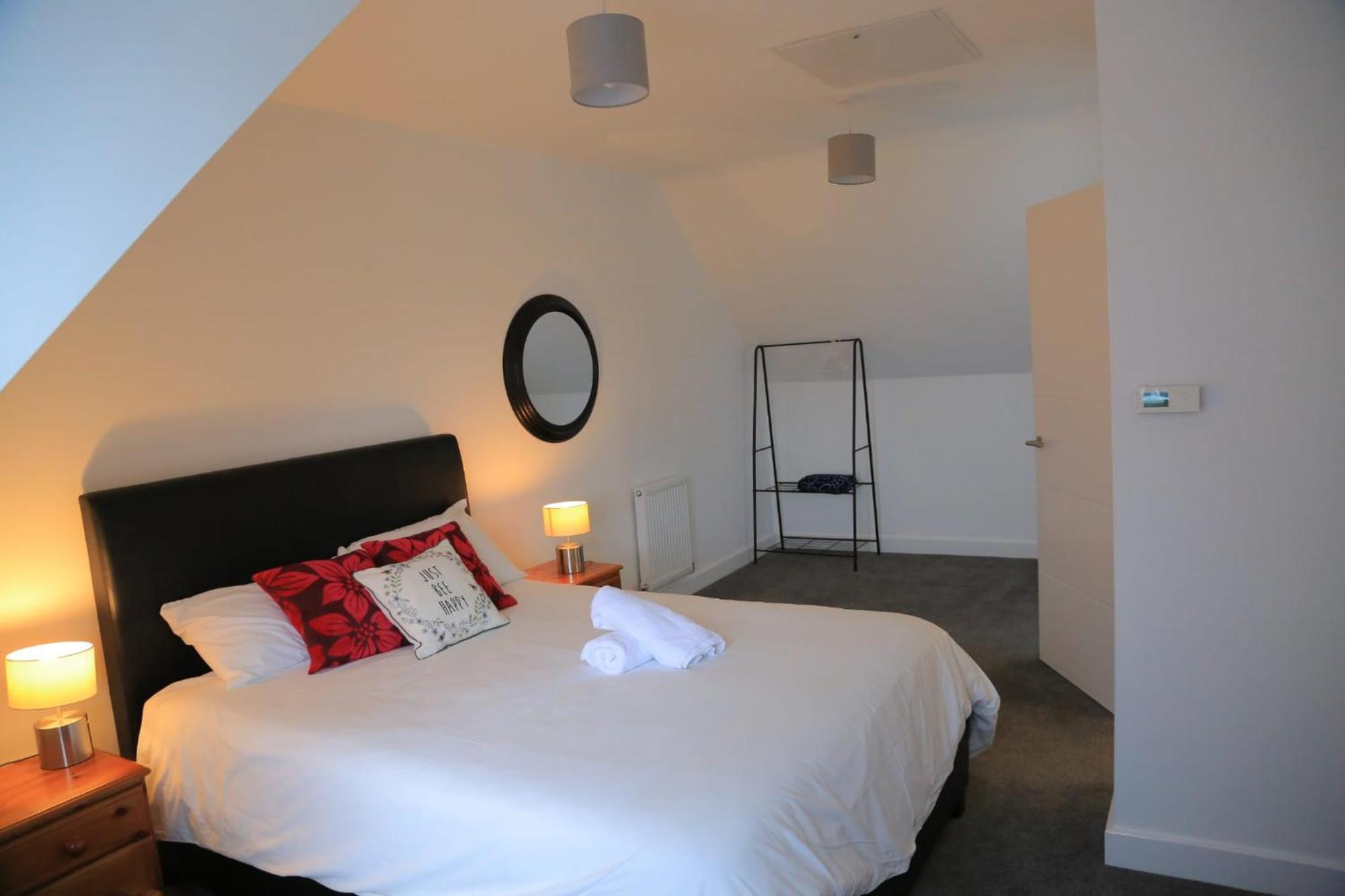 Beautiful New Family Home Leeds  Exteriör bild