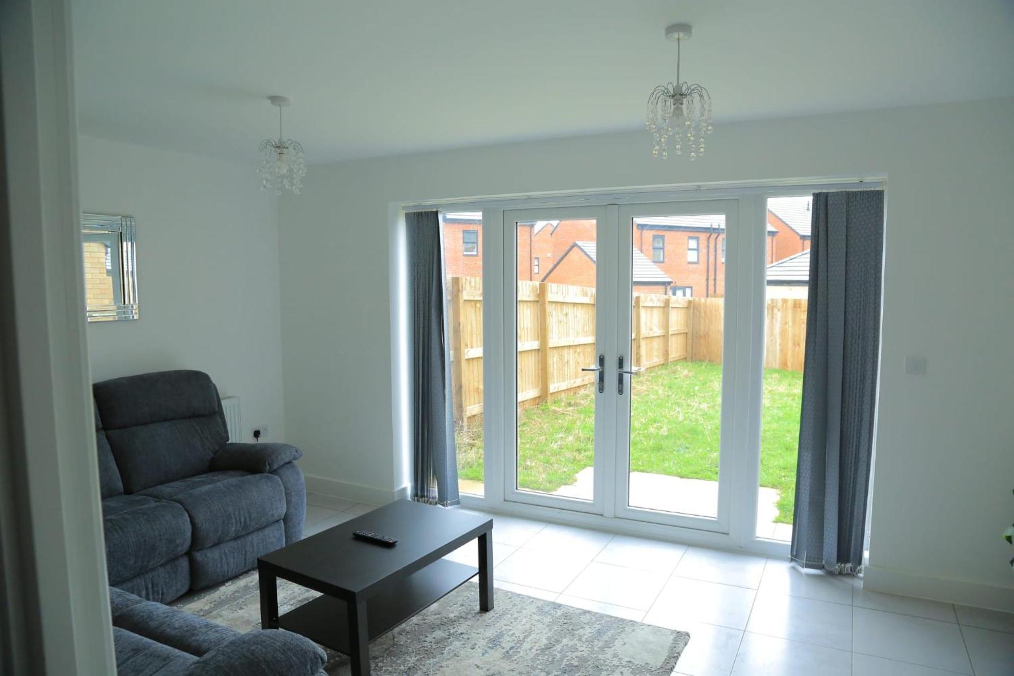 Beautiful New Family Home Leeds  Exteriör bild